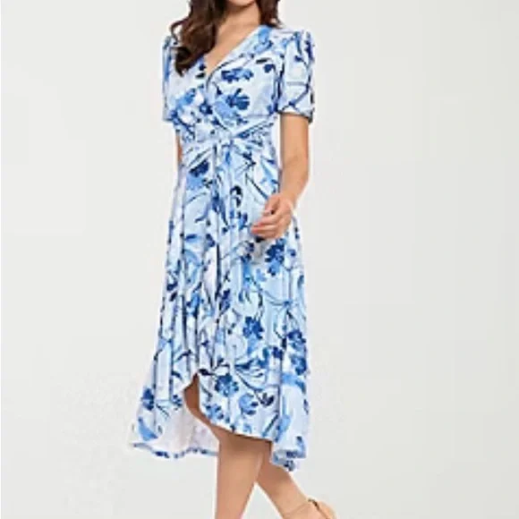 London Style Blue Floral High-Low Wrap Dress - Picture 4 of 4
